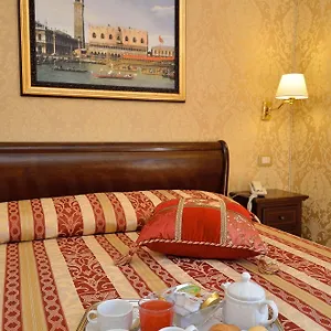 *** Bed & Breakfast Residenza Goldoni Italy